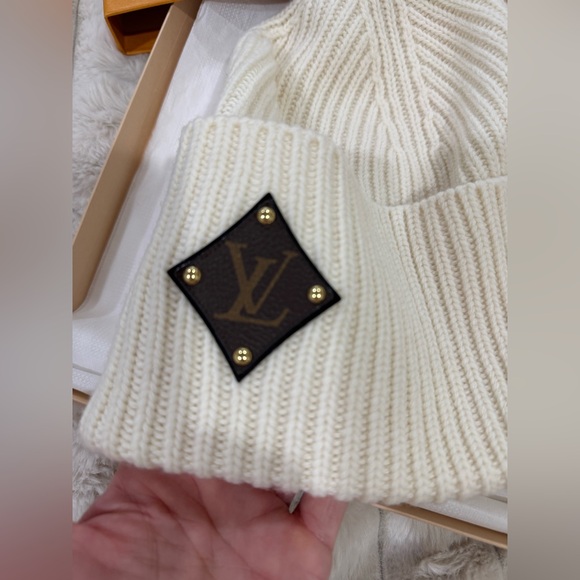 Louis Vuitton beanie - Picture 3 of 8